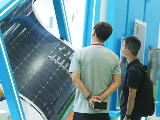 展会现场咨询络绎不绝